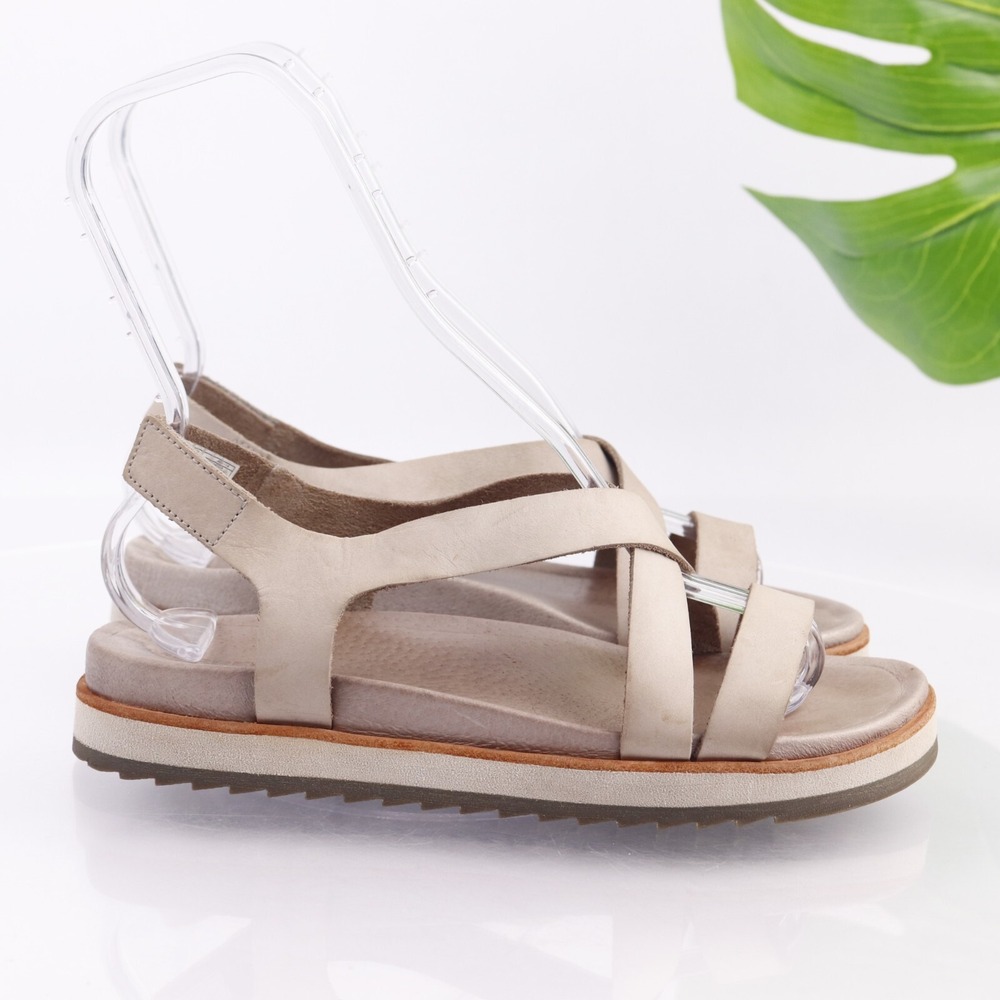 Merrell Womens Juno Sandals Size 9 Beige Tan Leather Slingback Lug Sporty Shoes